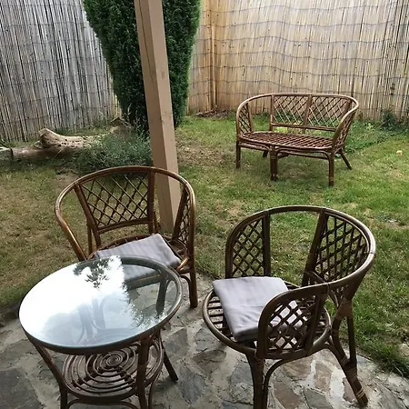 House Apartmentsprag + Garden Prague